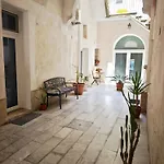 Appartamento Piazza Vittorio *